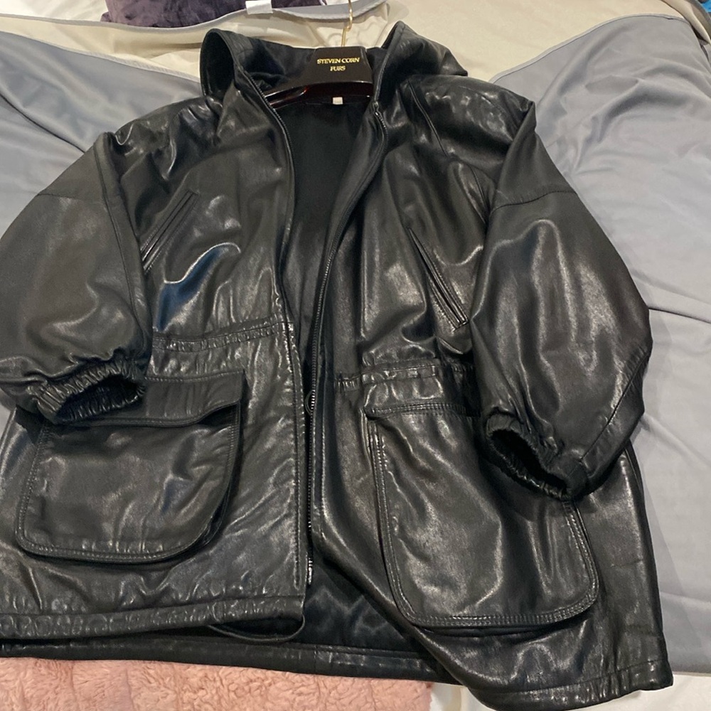 Clifford McLeod black leather jacket size large